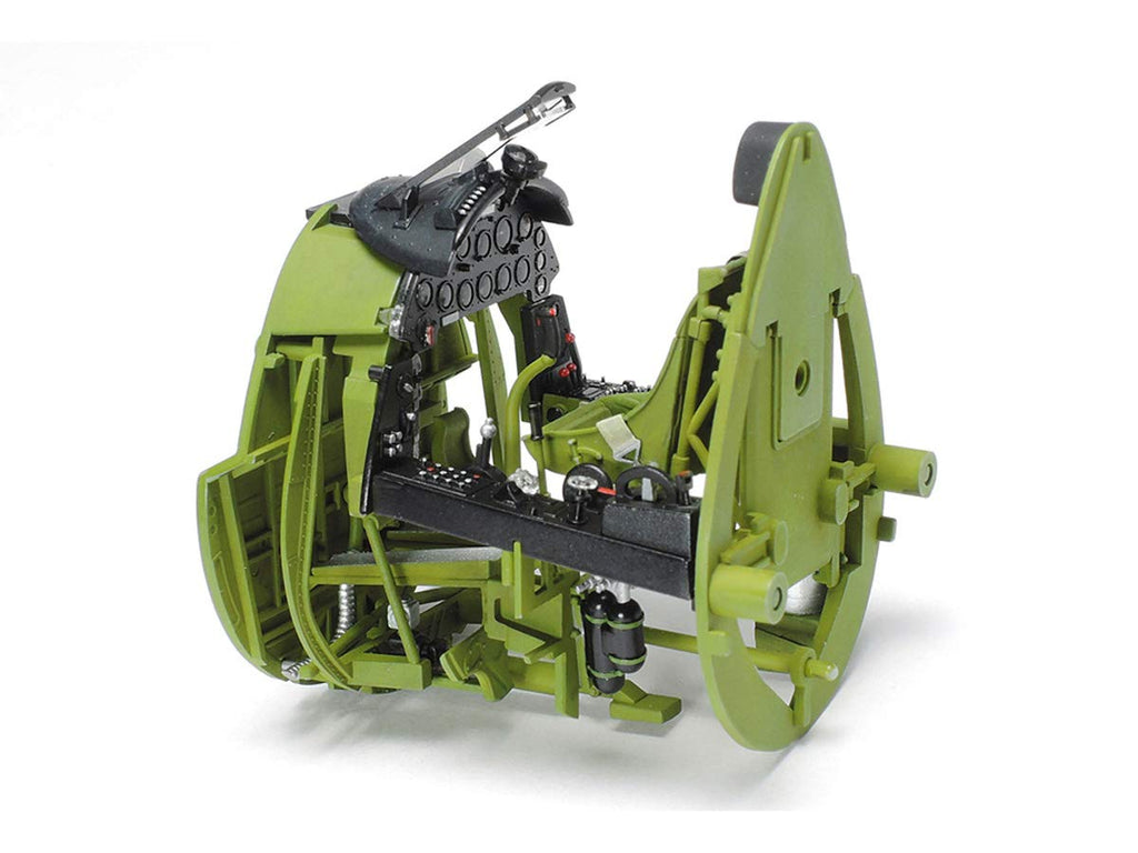 Tamiya Models Vought F4U-1A Corsair Kit